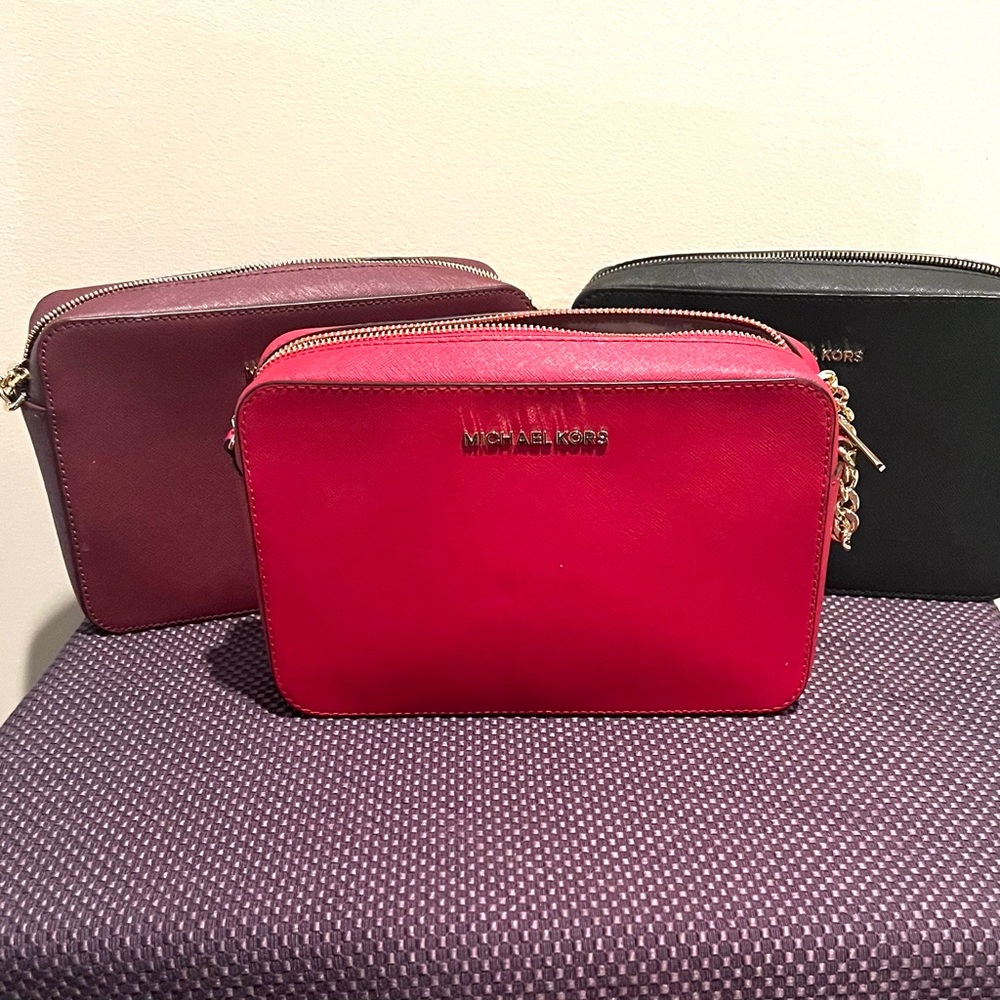 SOLD. Michael KORS Ginny Red Saffiano Leather Crossbody Handbag